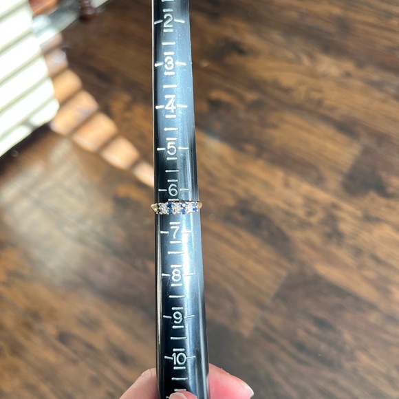 10K yellow gold diamond and Sapphire band ring - Picture 10 of 10